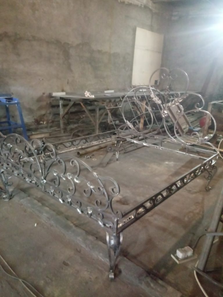 Ковка кровать